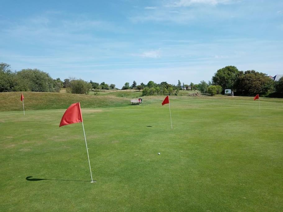 Studio Au Coeur Du Golf De Port Bourgenay, Proche Des Sables D'Olonne Talmont-Saint-Hilaire Bagian luar foto
